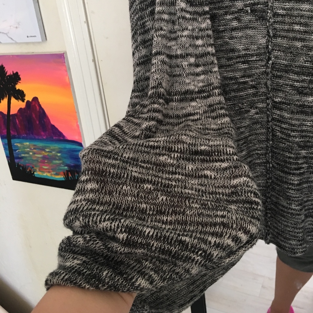 Cardigan - Picture 3 of 4
